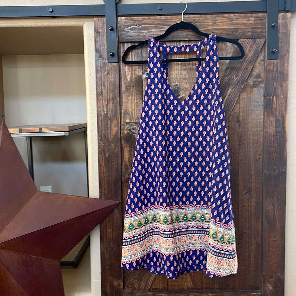 Sienna Sky size M dress